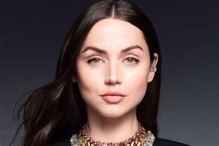 
Mackenzie Sol Height, Weight, Net Worth, Age, Birthday, Wikipedia, Who, Nationality, Biography 