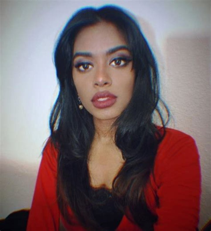 Sharon Vanadia Height, Weight, Net Worth, Age, Birthday, Wikipedia, Who, Instagram, Biography